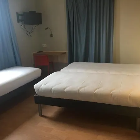Ibis Budget Bobigny Pantin 2* Parigi